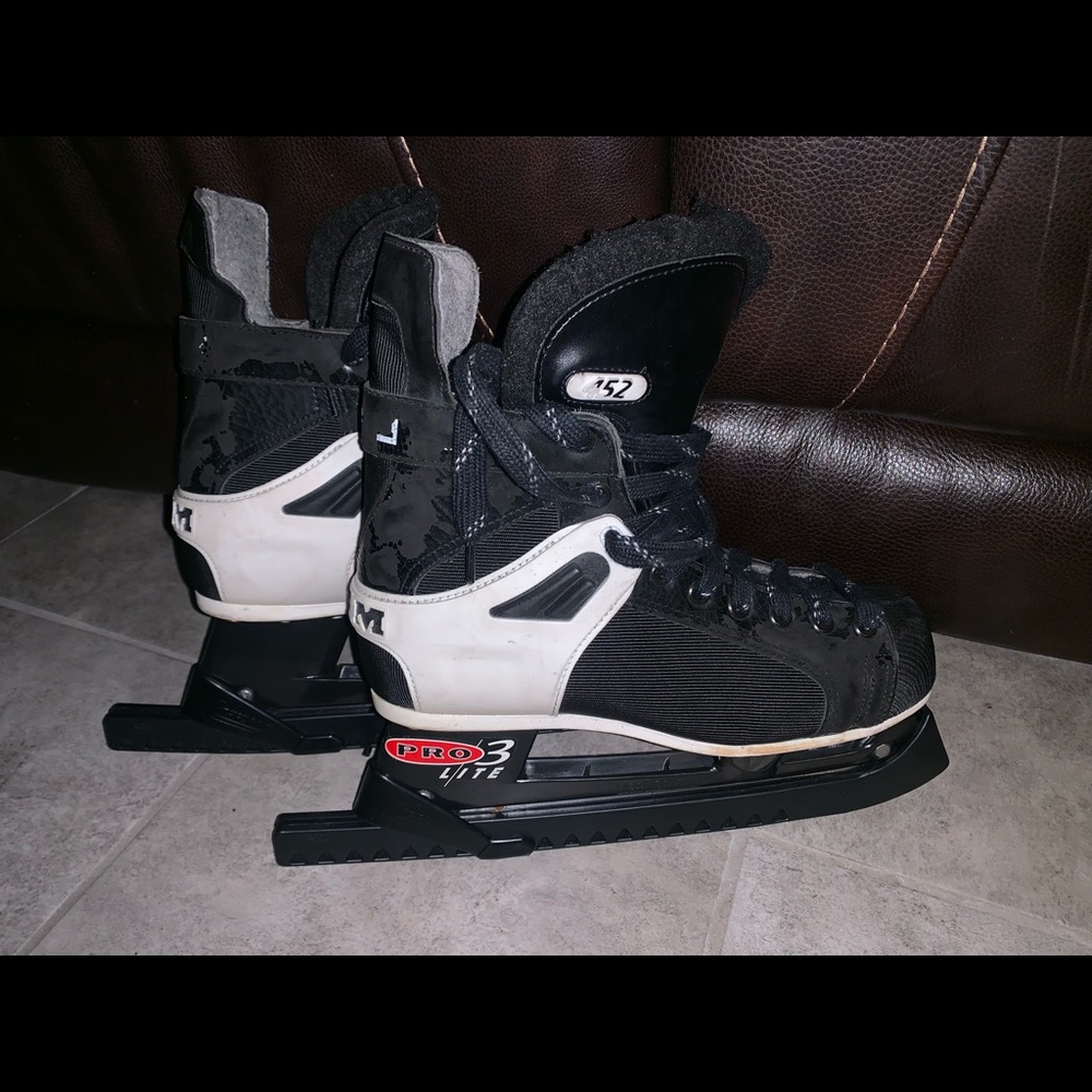 CCM Tacks Pro Lite 3 Ice Hockey Skates